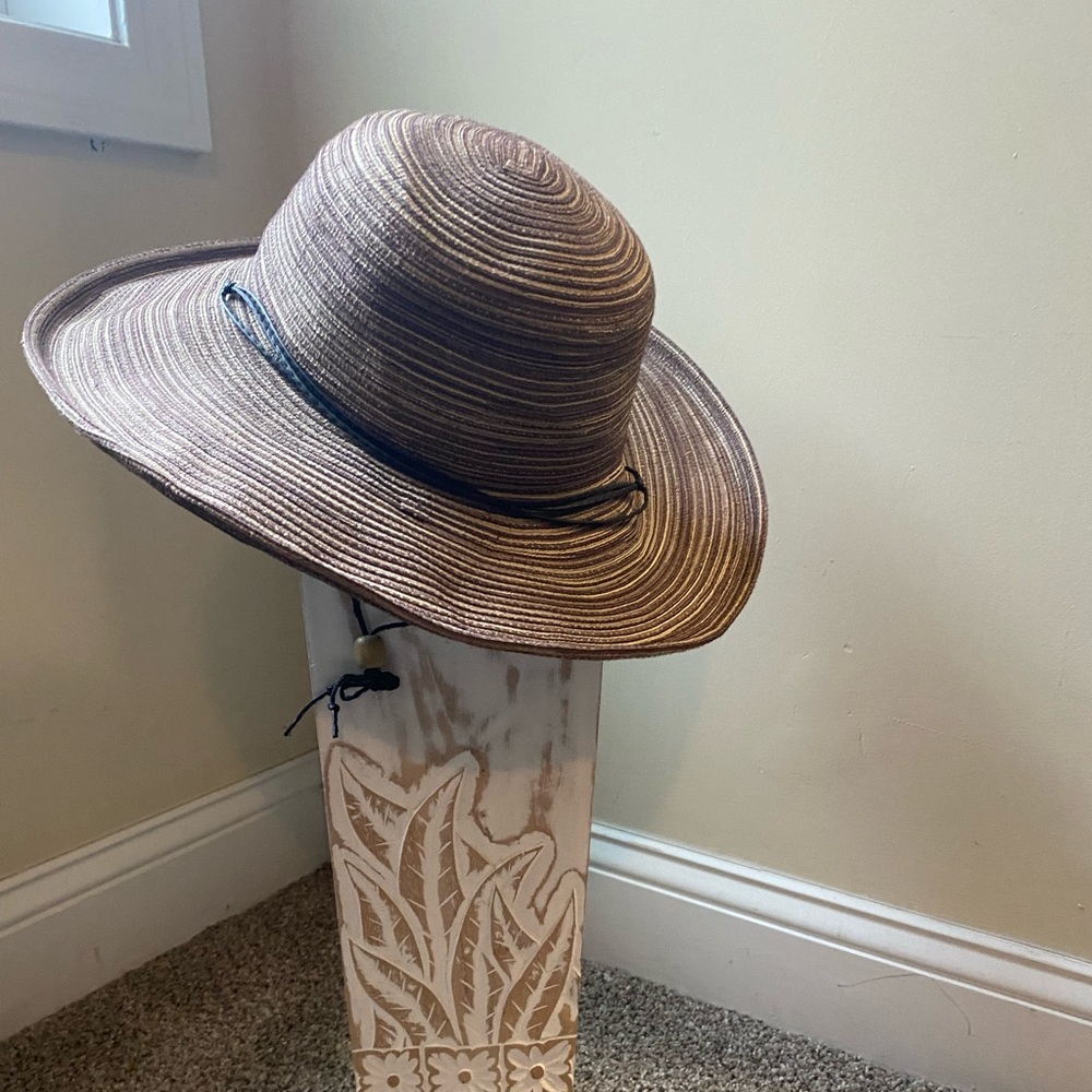 Beach hat